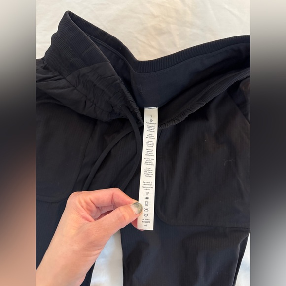 Lululemon Beyond the Studio Crop black stripe 2 - Picture 6 of 9